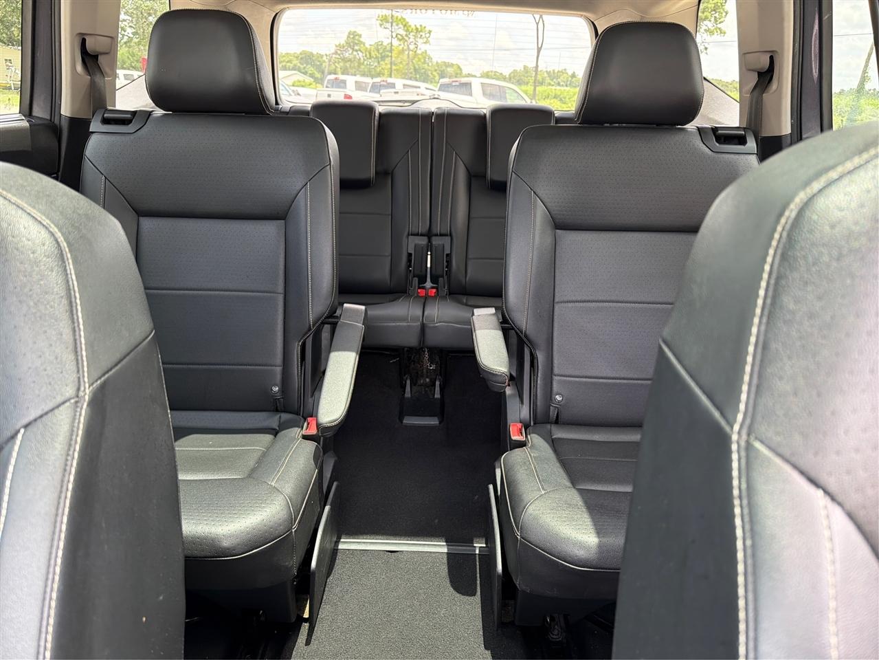 Volkswagen Atlas 3.6L V6 SE w/Technology R-Line FWD 2021