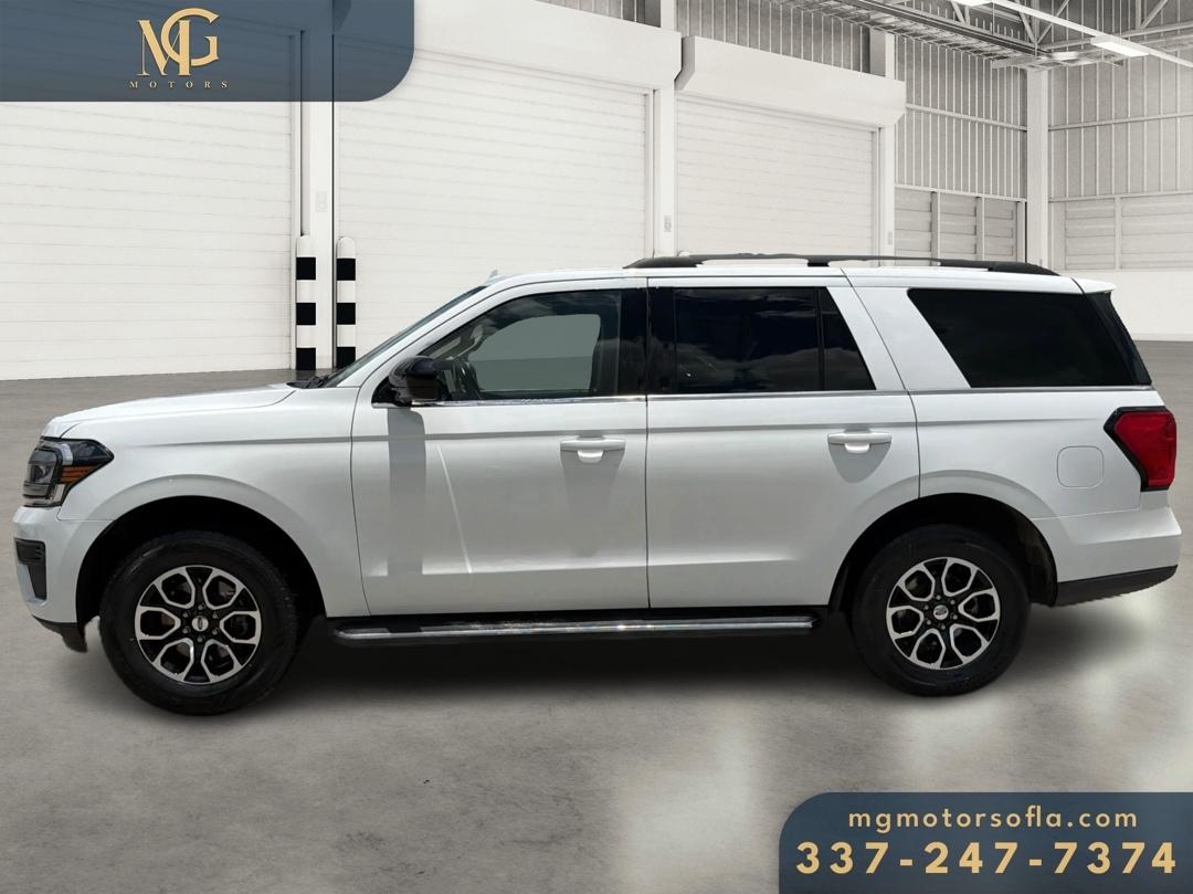Ford Expedition XLT 2023