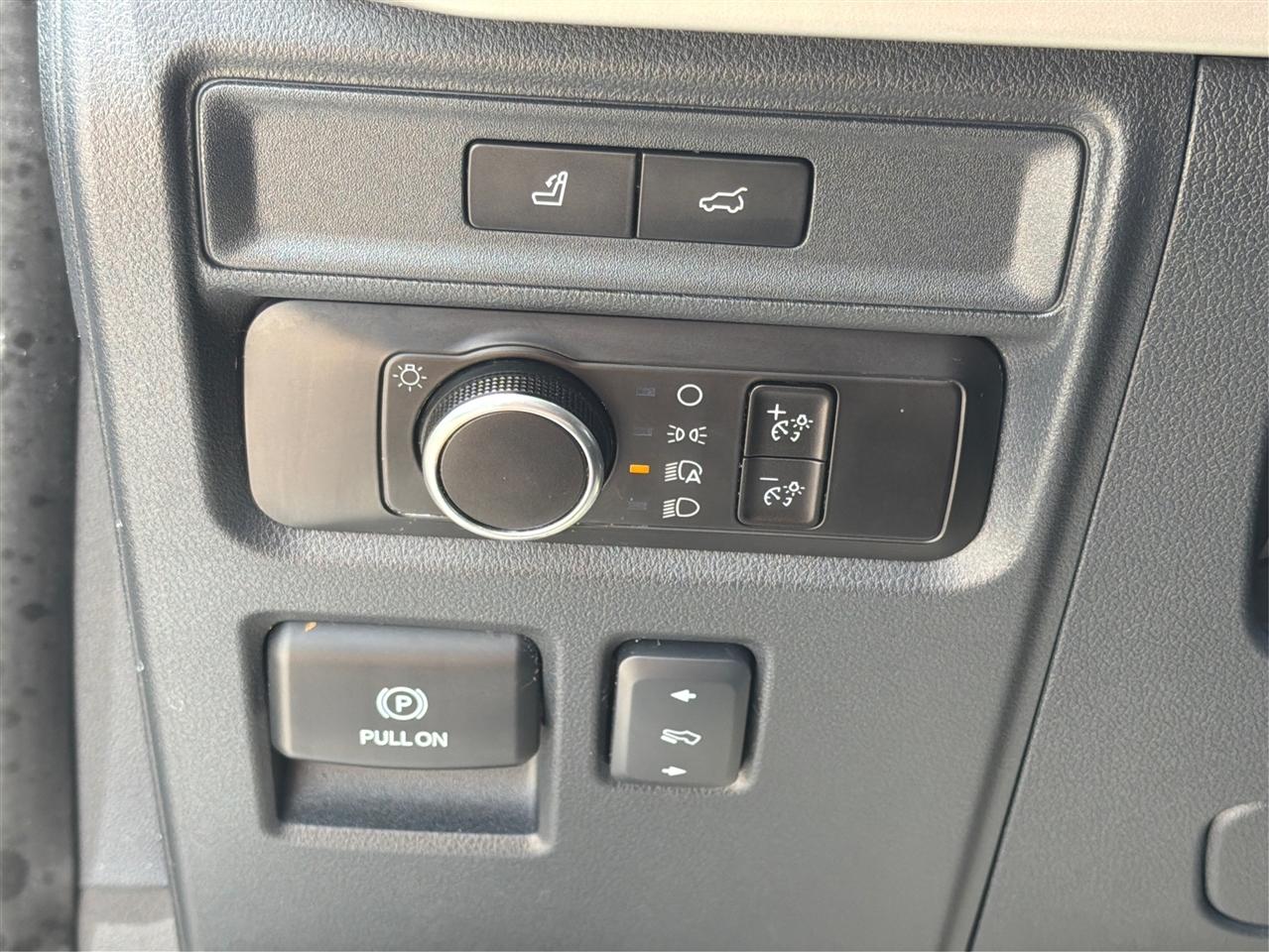 Ford Expedition XLT 2023