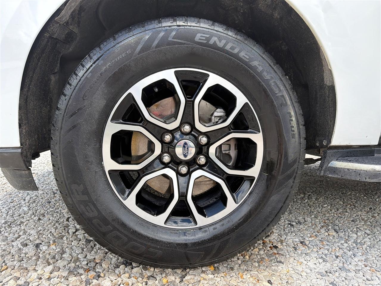 Ford Expedition XLT 2023
