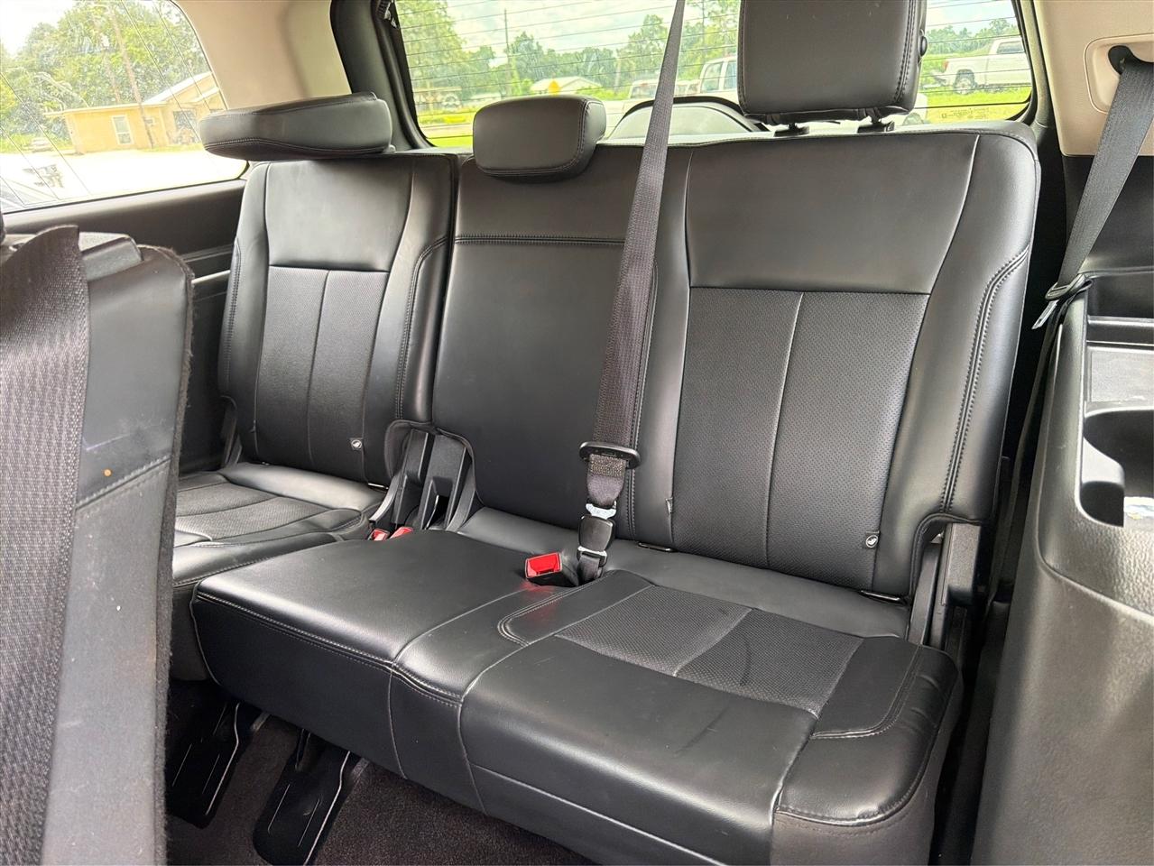 Ford Expedition XLT 2023