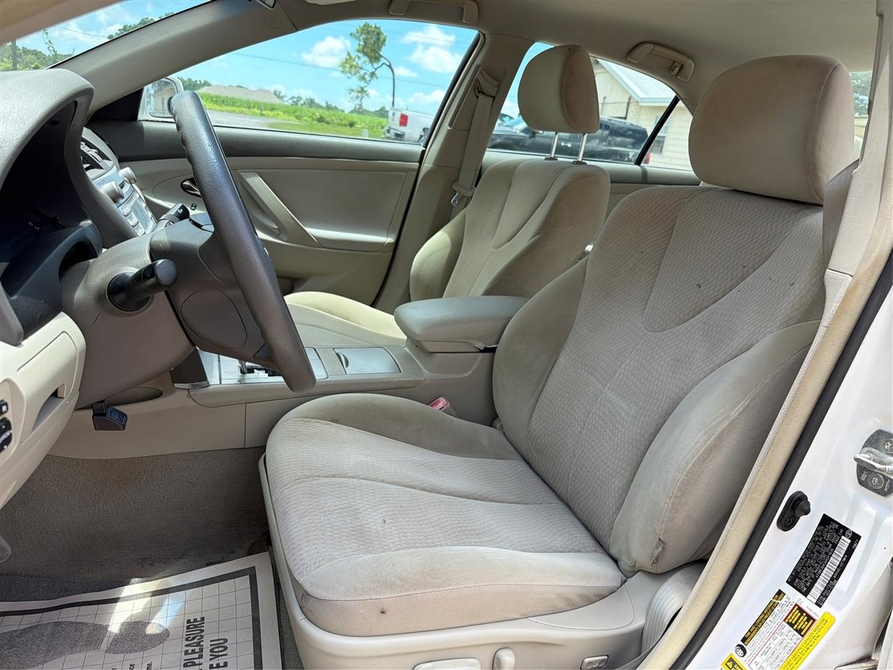 Toyota Camry LE 2010
