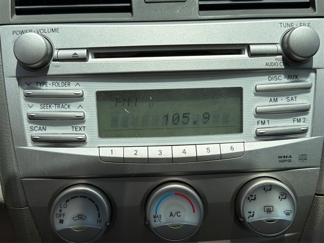 Toyota Camry LE 2010