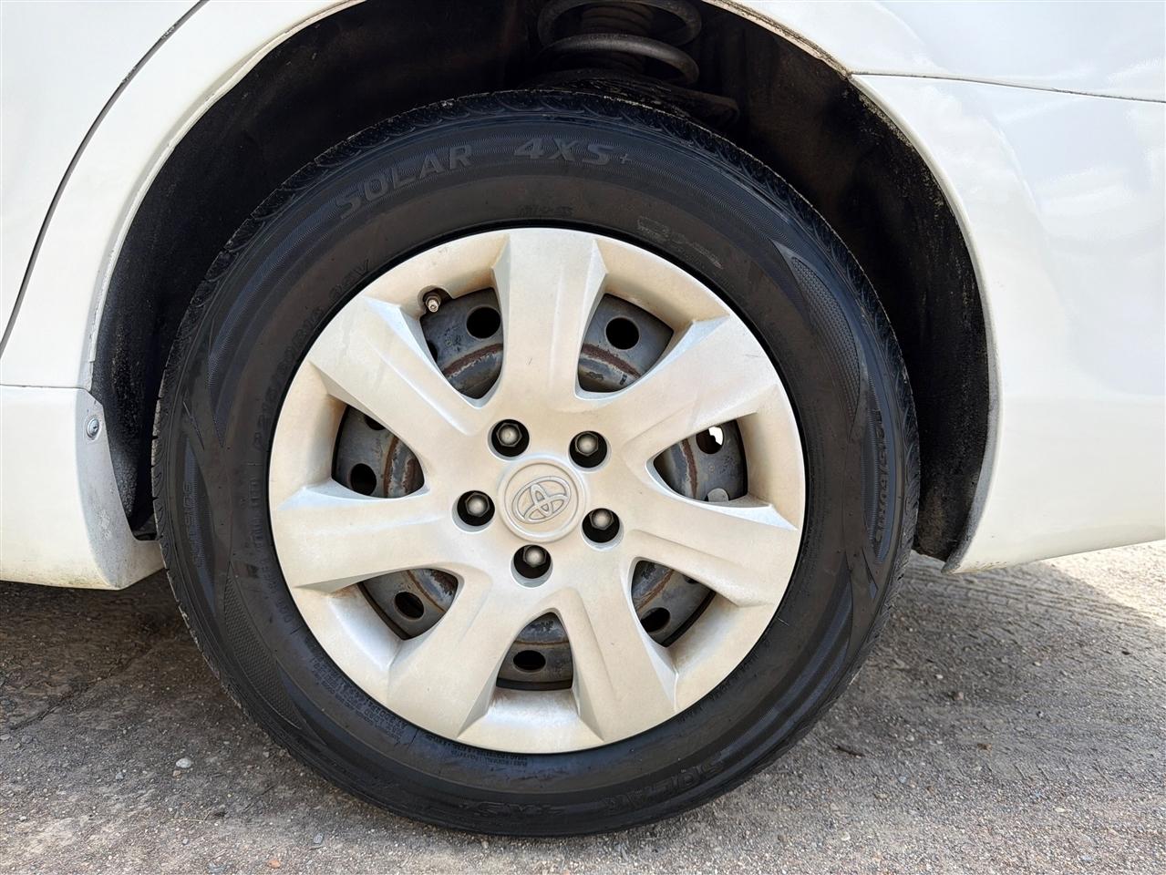 Toyota Camry LE 2010