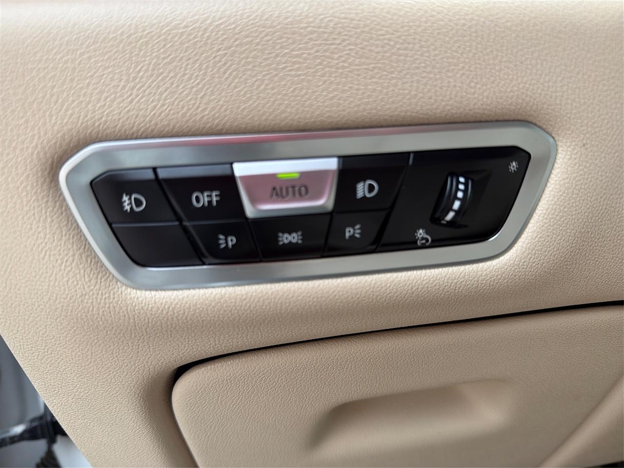 BMW X5  2020