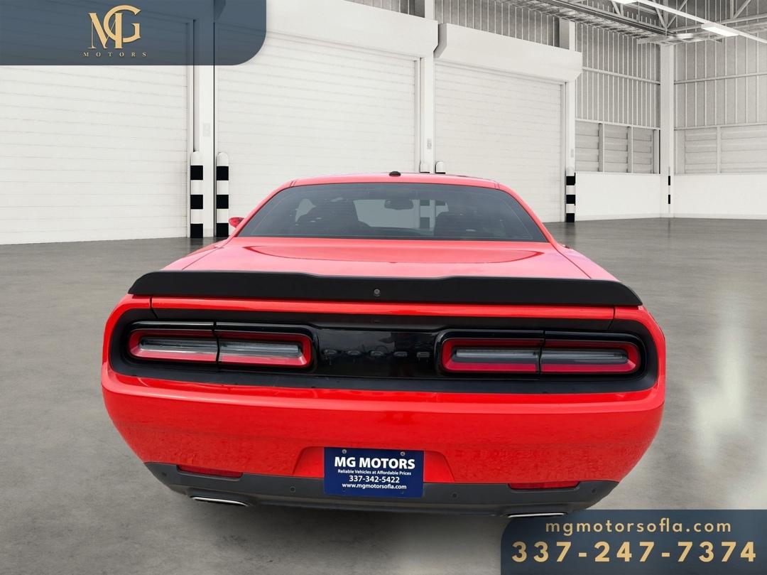 Dodge Challenger GT RWD 2021