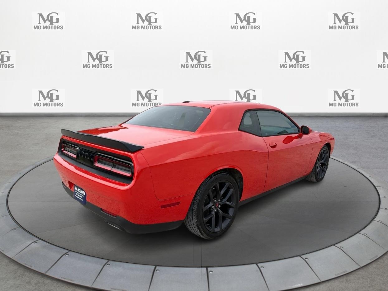 Dodge Challenger GT RWD 2021