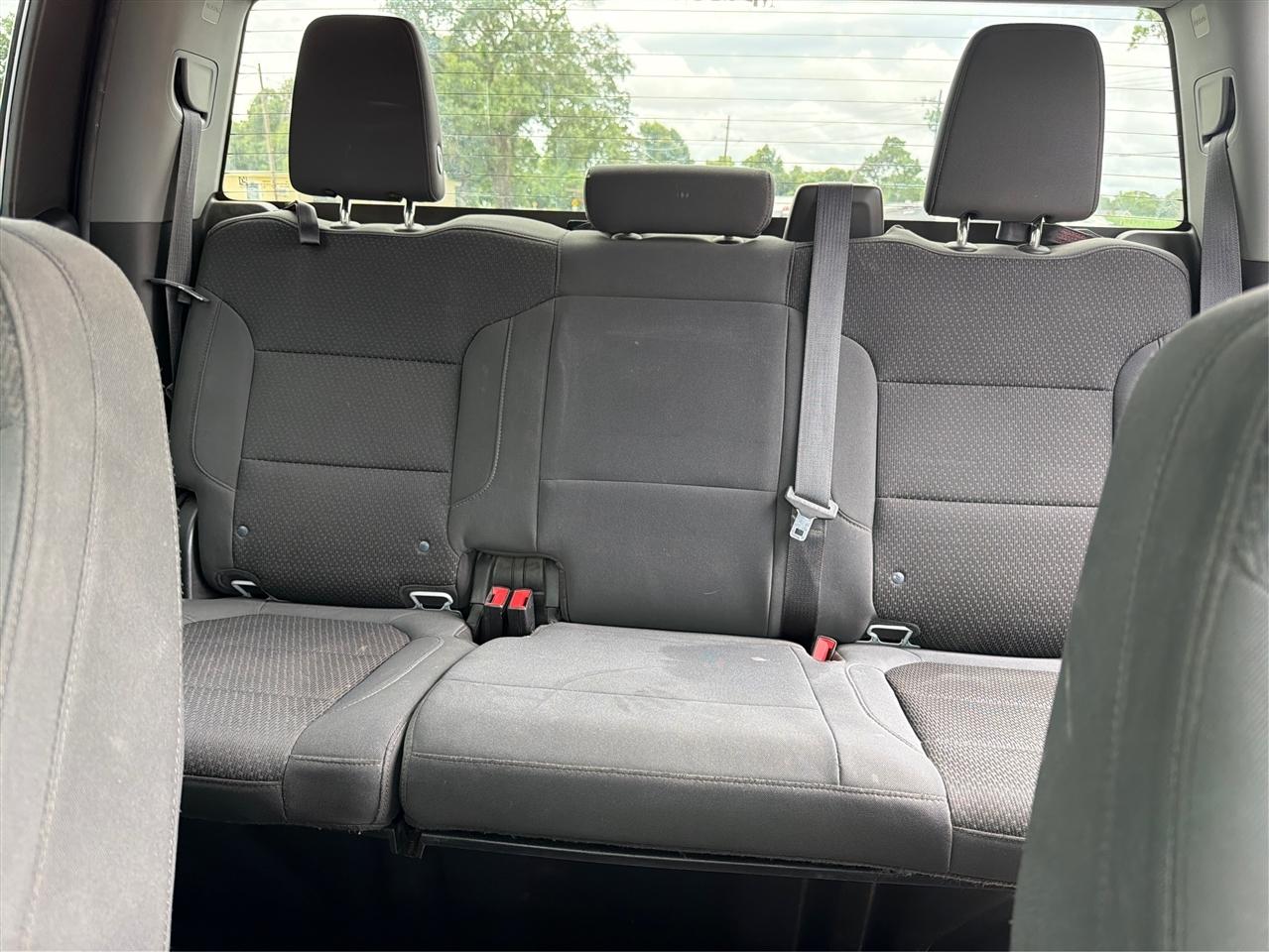 Chevrolet Silverado 1500 4WD Crew Cab 147" Custom Trail Boss 2021