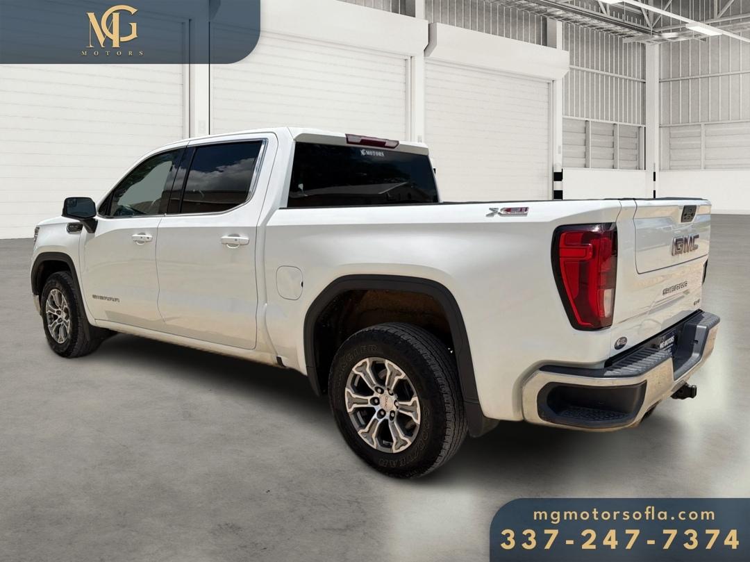 GMC Sierra 1500 Limited 4WD Crew Cab 147" SLE 2022