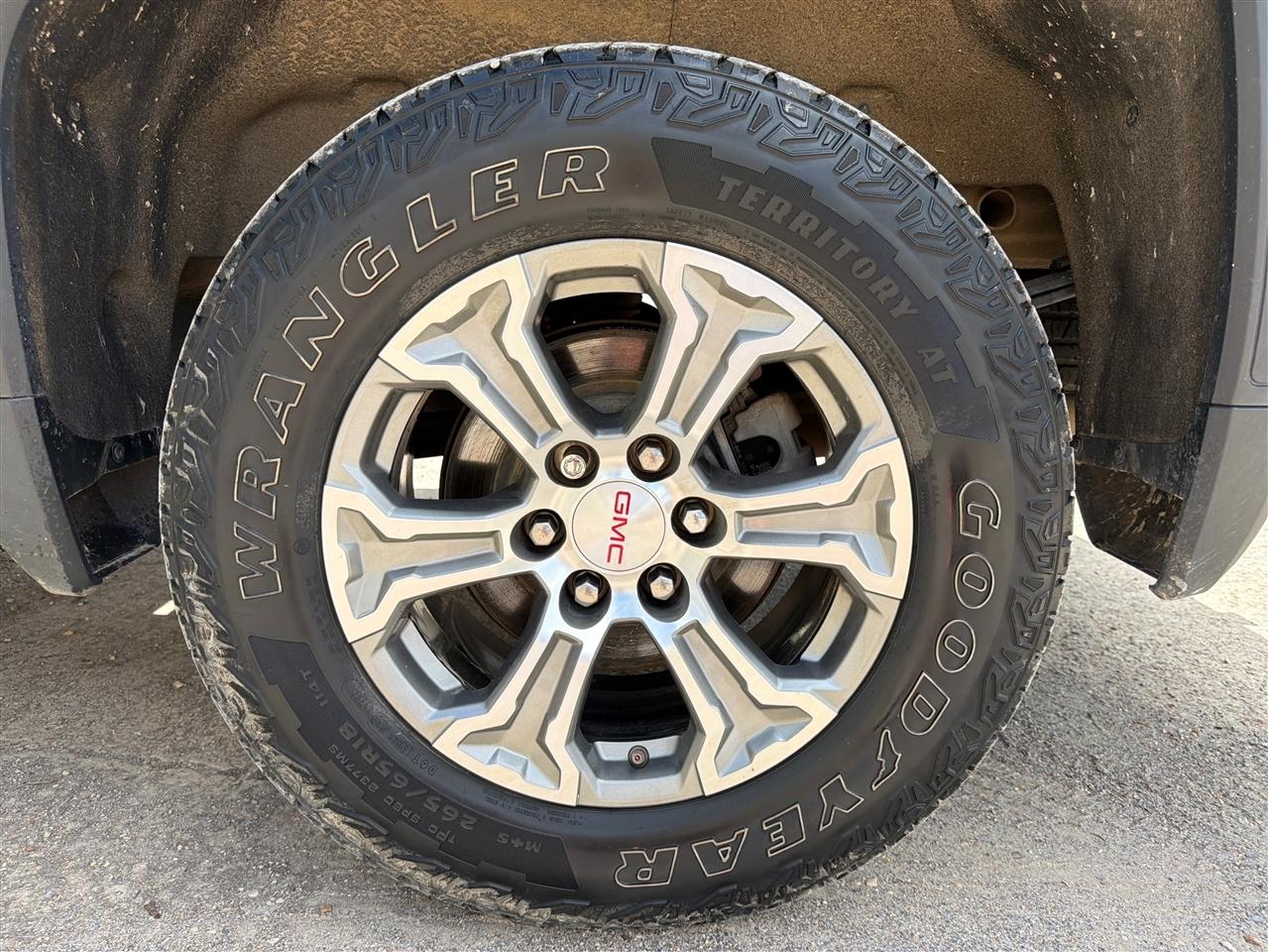 GMC Sierra 1500 Limited 4WD Crew Cab 147" SLE 2022