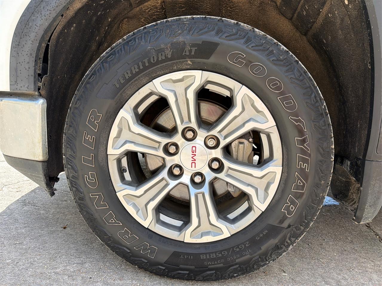 GMC Sierra 1500 Limited 4WD Crew Cab 147" SLE 2022