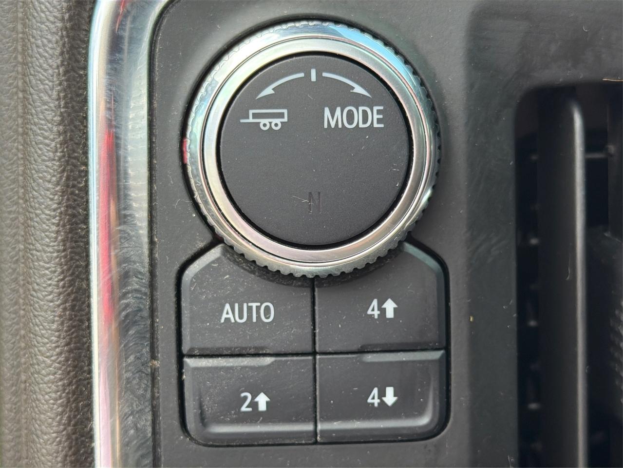 GMC Sierra 1500 Limited 4WD Crew Cab 147" SLE 2022