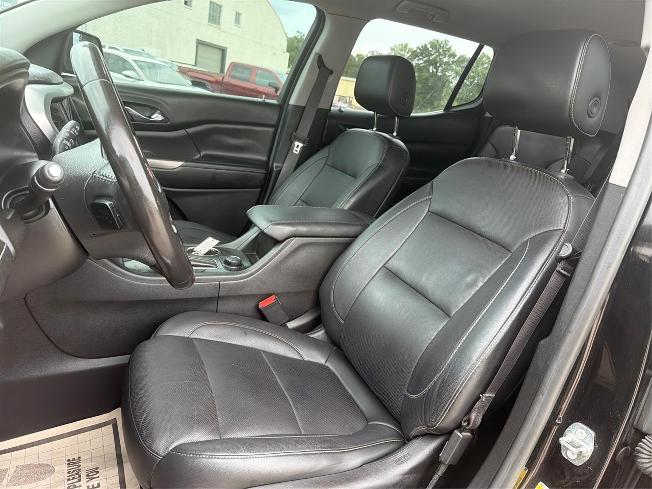 GMC Acadia FWD 4dr SLT w/SLT-1 2018