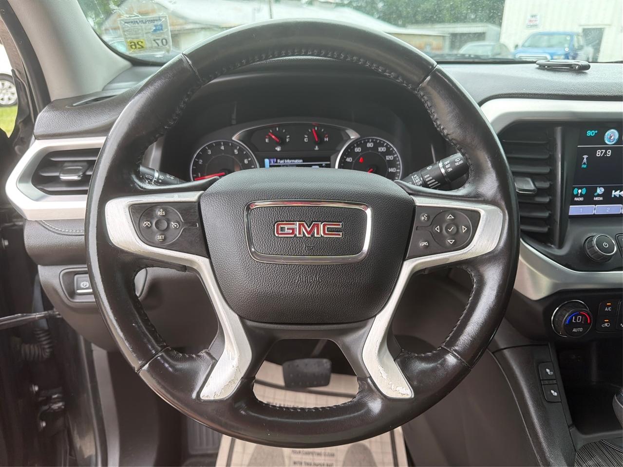 GMC Acadia FWD 4dr SLT w/SLT-1 2018