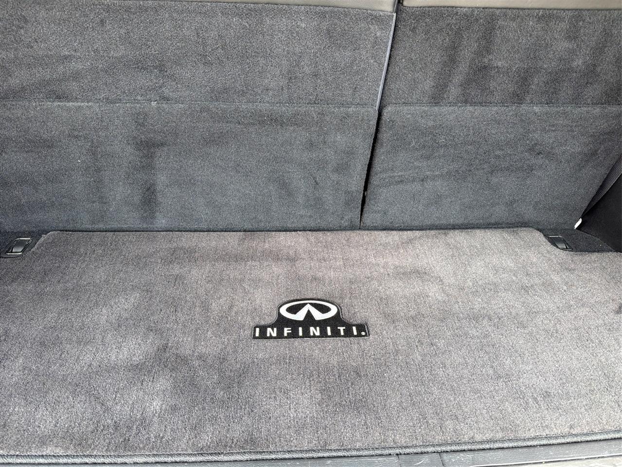 Infiniti QX80 2WD 4dr 2014