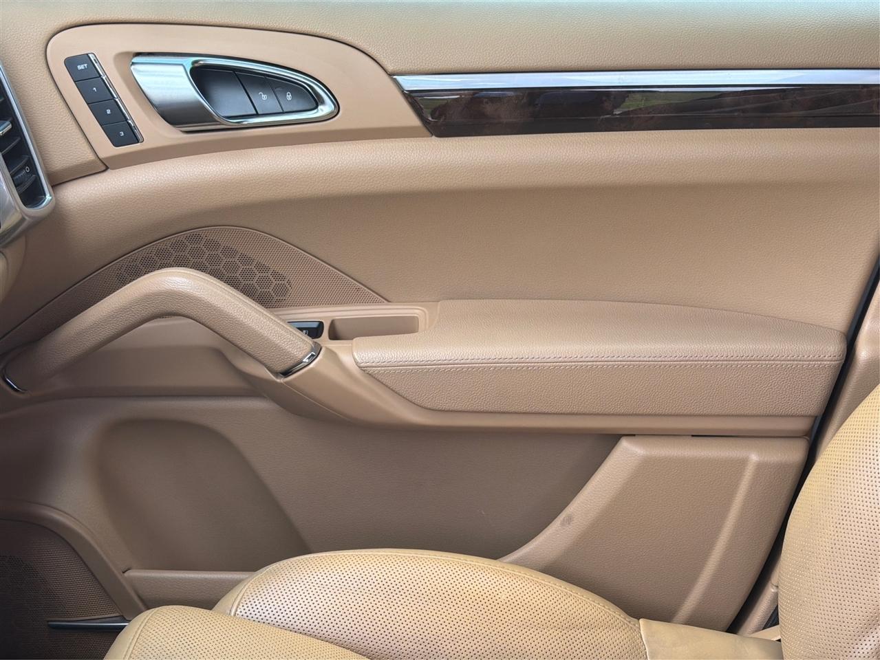 Porsche Cayenne  2017