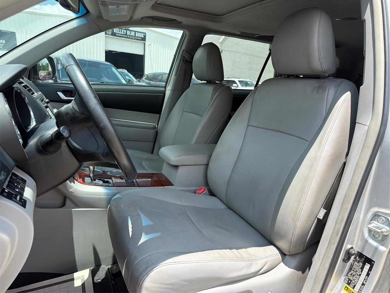 Toyota Highlander  2013