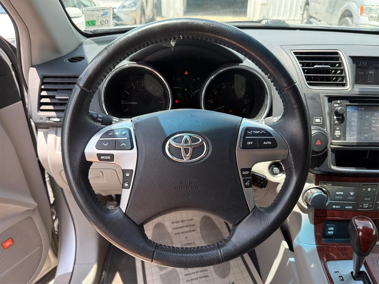 Toyota Highlander  2013