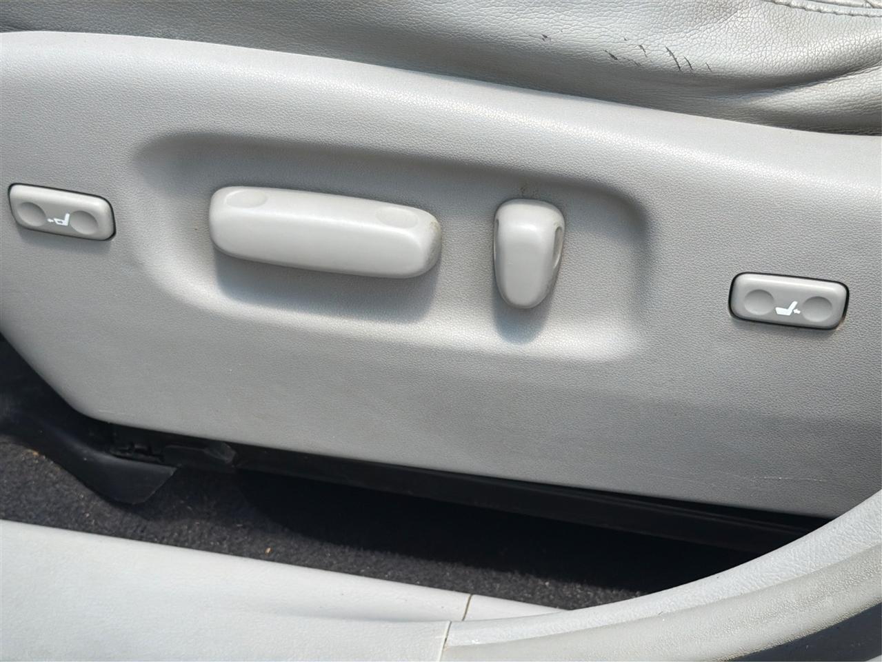 Toyota Highlander  2013