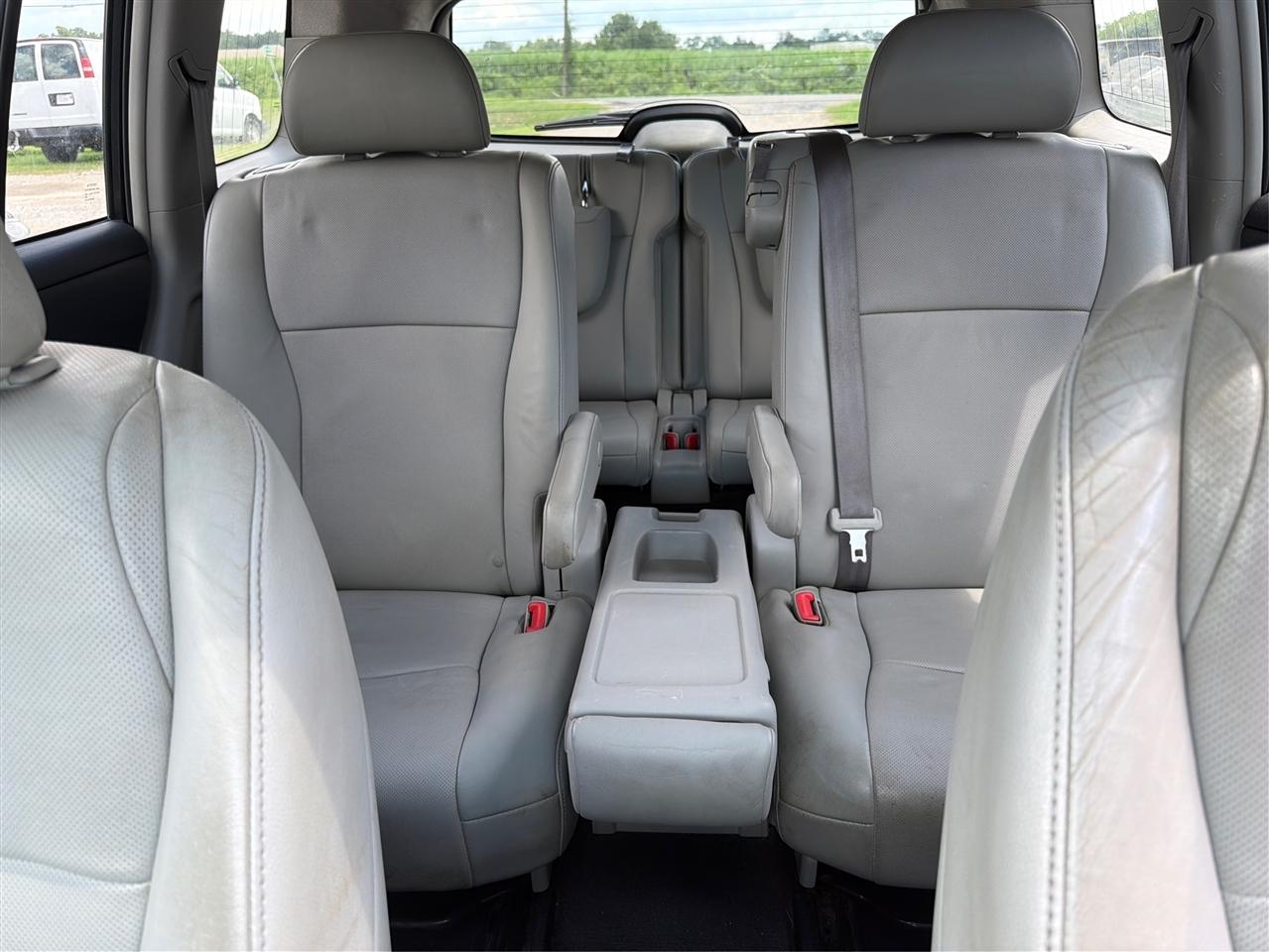 Toyota Highlander  2013