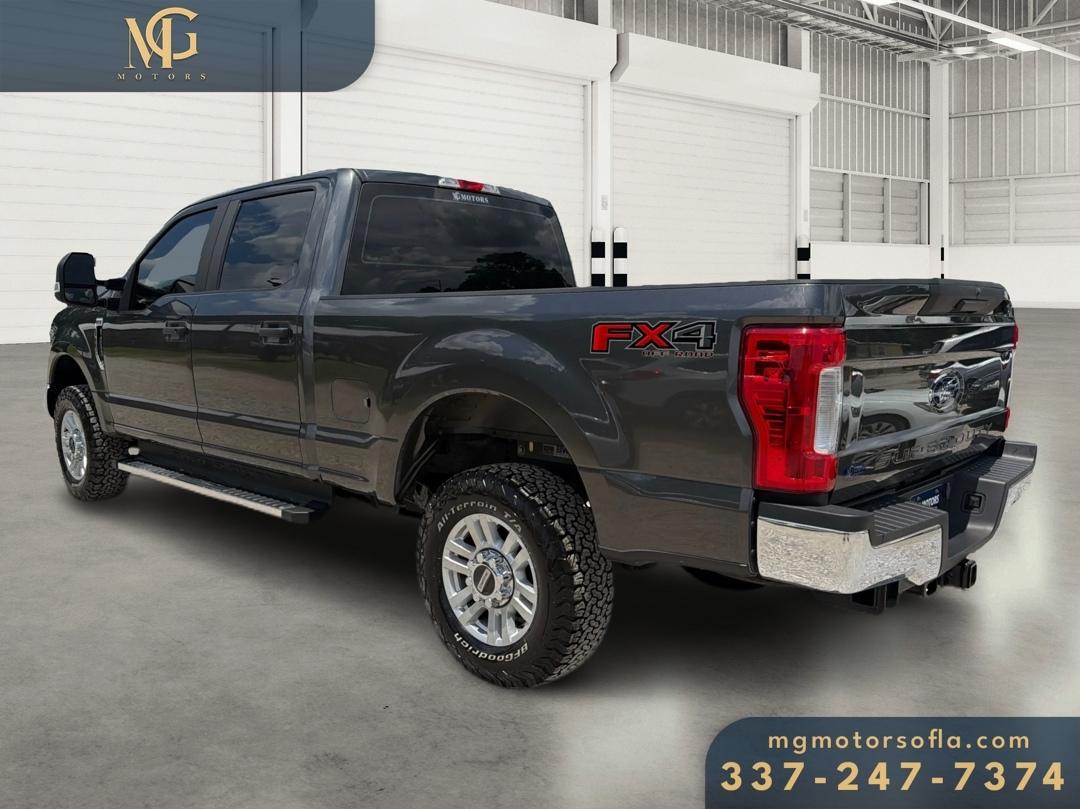 Ford Super Duty F-250 SRW XL 4WD Crew Cab 8' Box 2019