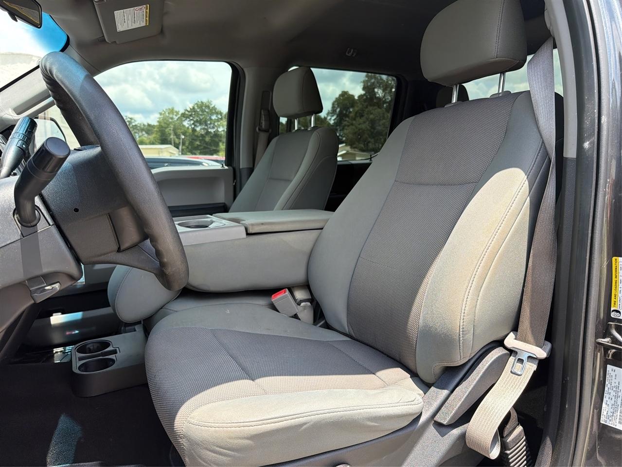 Ford Super Duty F-250 SRW XL 4WD Crew Cab 8' Box 2019