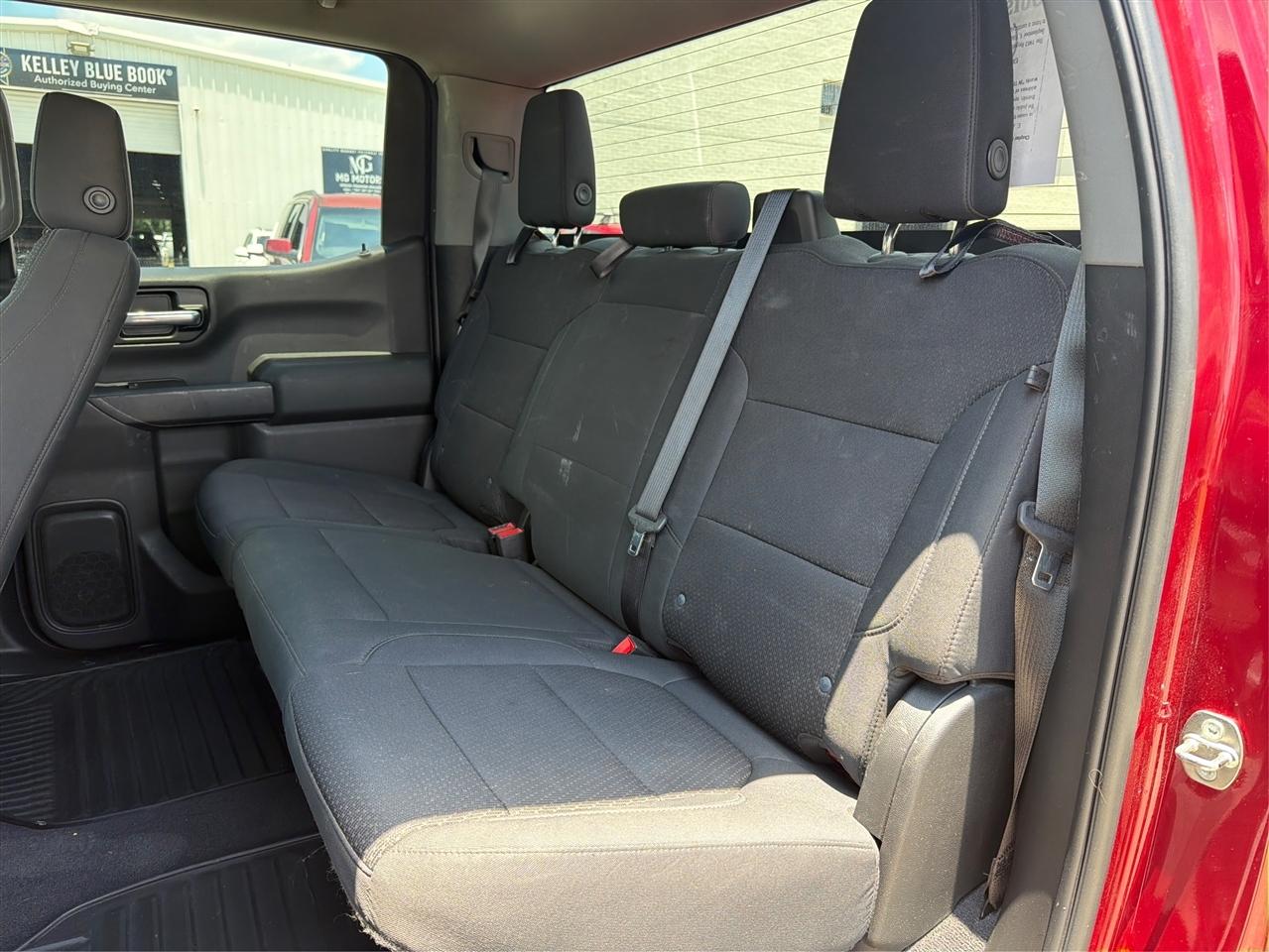 Chevrolet Silverado 1500 2WD Crew Cab 147" Custom 2020
