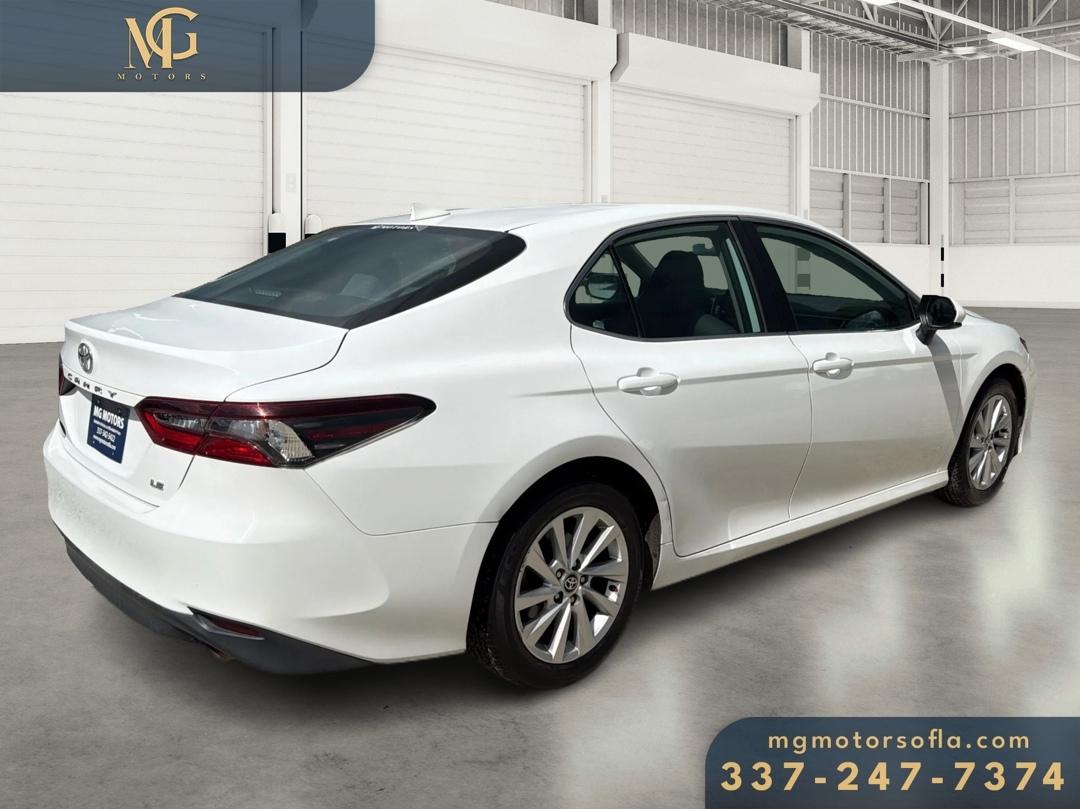 Toyota Camry LE 2021
