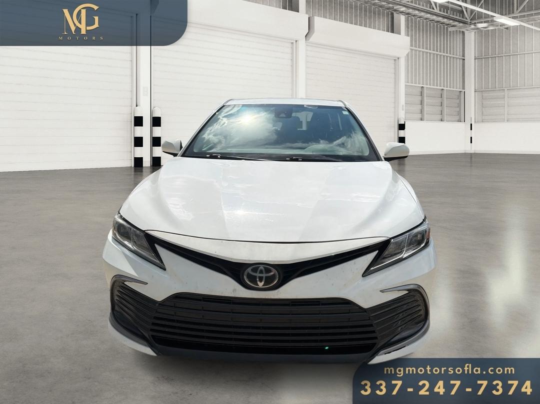 Toyota Camry LE 2021