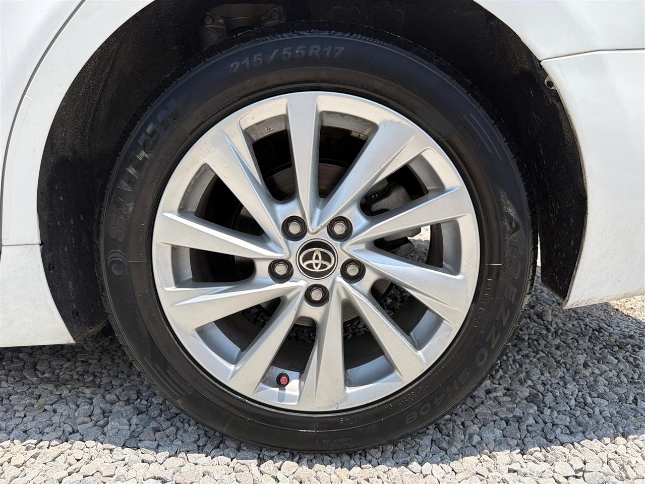 Toyota Camry LE 2021