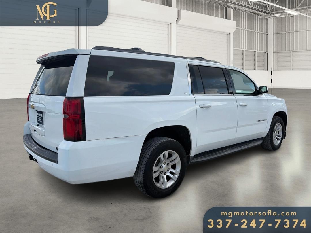 Chevrolet Suburban 2WD 4dr LT 2015