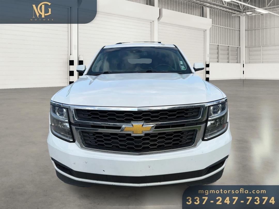 Chevrolet Suburban 2WD 4dr LT 2015