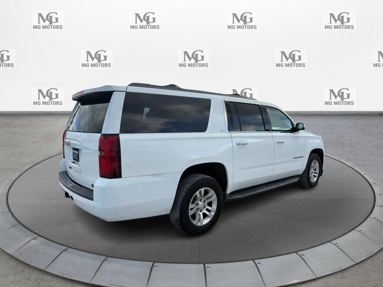Chevrolet Suburban 2WD 4dr LT 2015