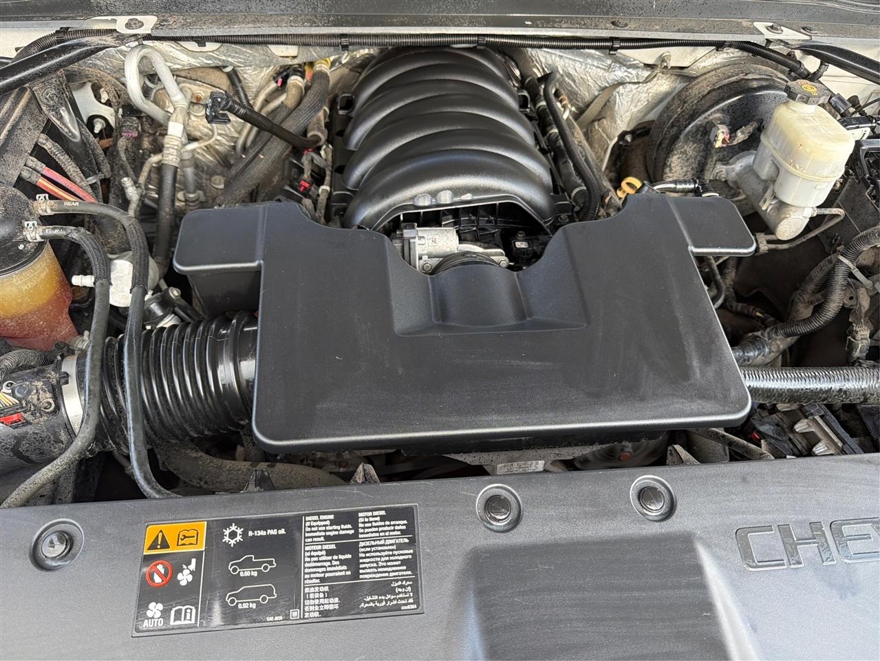 Chevrolet Suburban 2WD 4dr LT 2015
