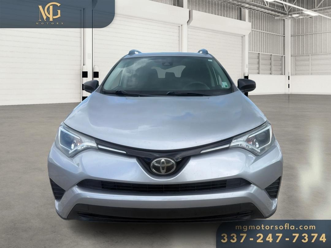 Toyota RAV4 LE 2017