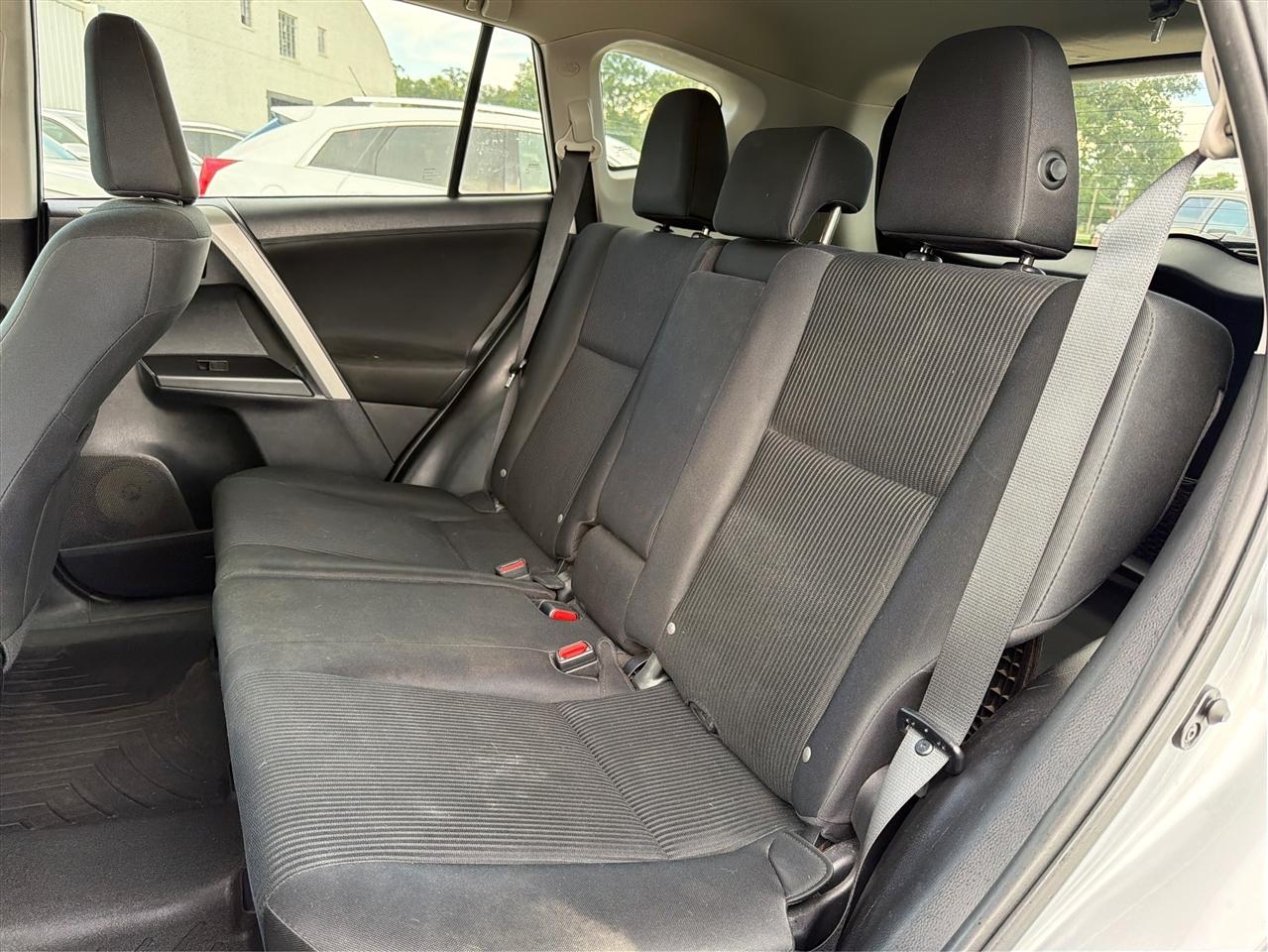 Toyota RAV4 LE 2017