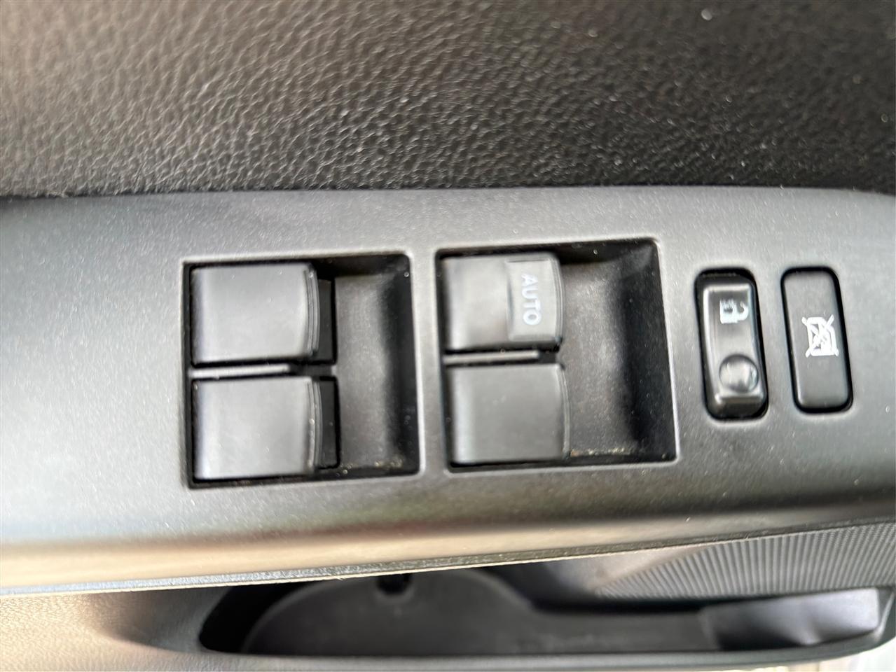 Toyota RAV4 LE 2017