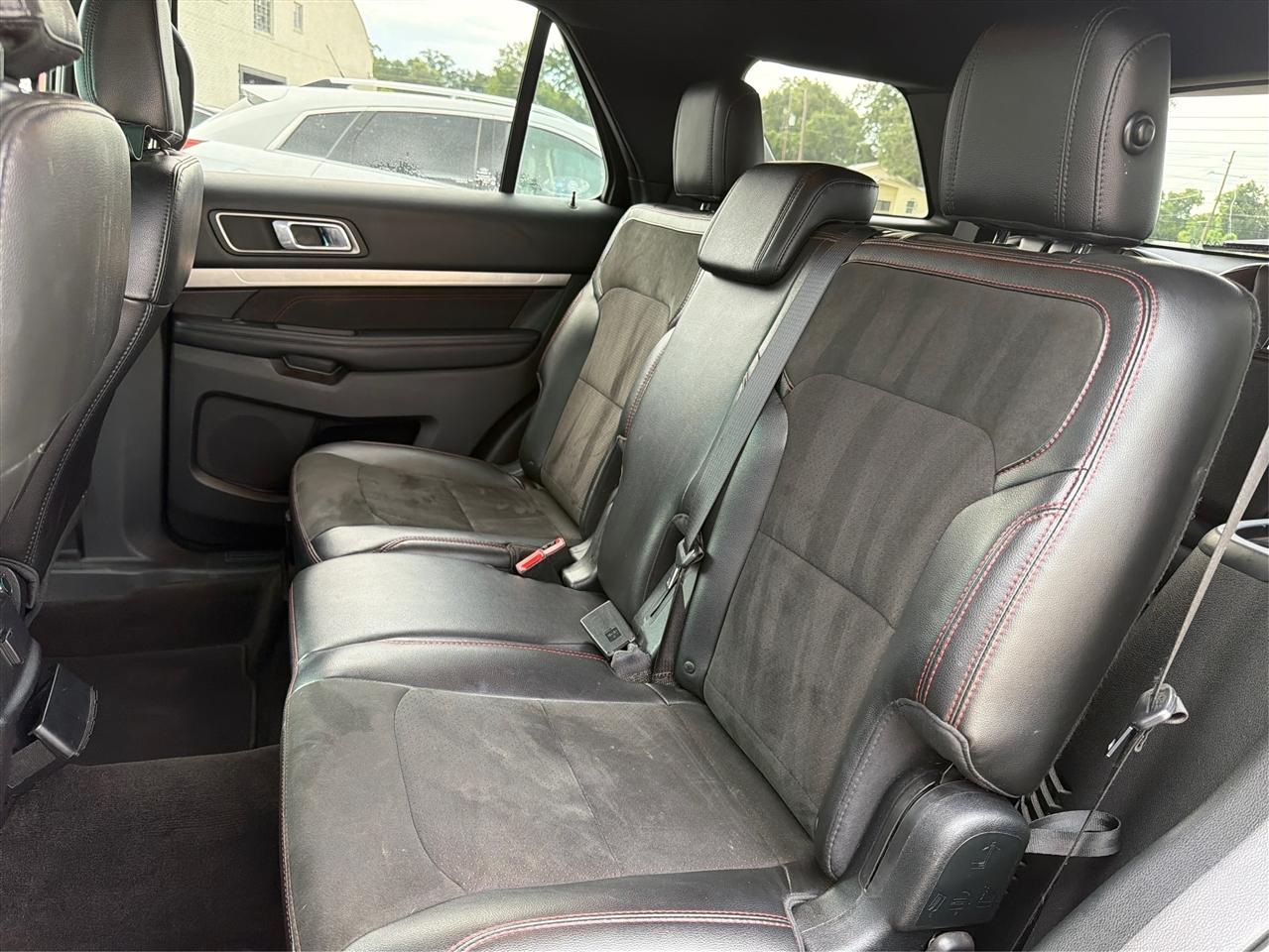 Ford Explorer XLT FWD 2018