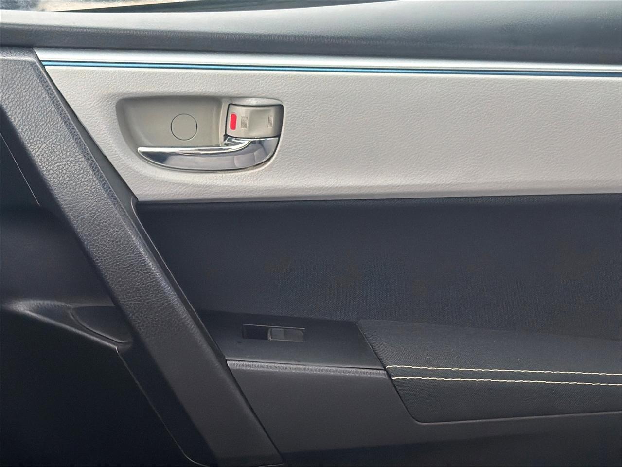 Toyota Corolla  2015