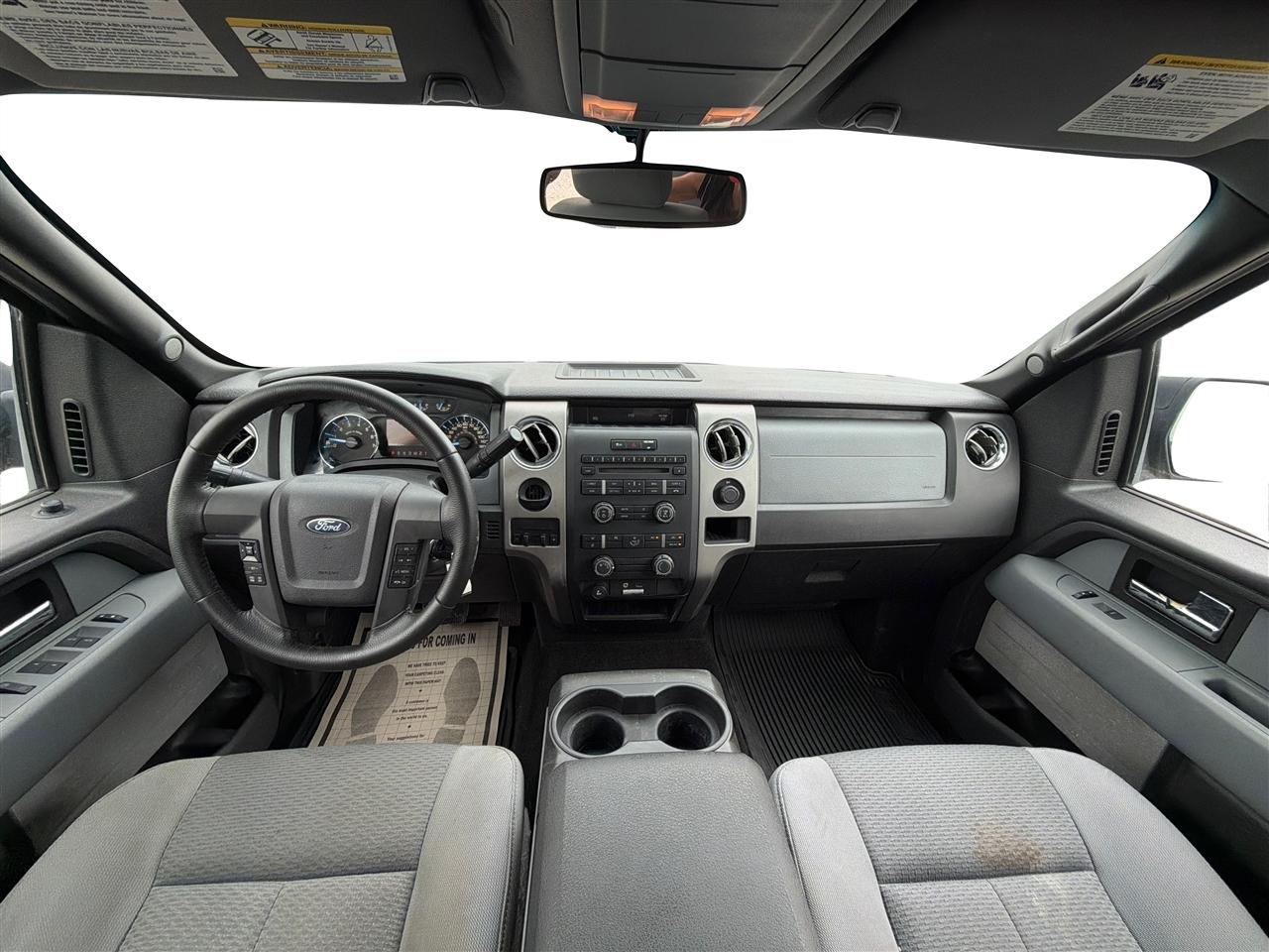 Ford F-150 2WD SuperCrew 145" XLT 2012