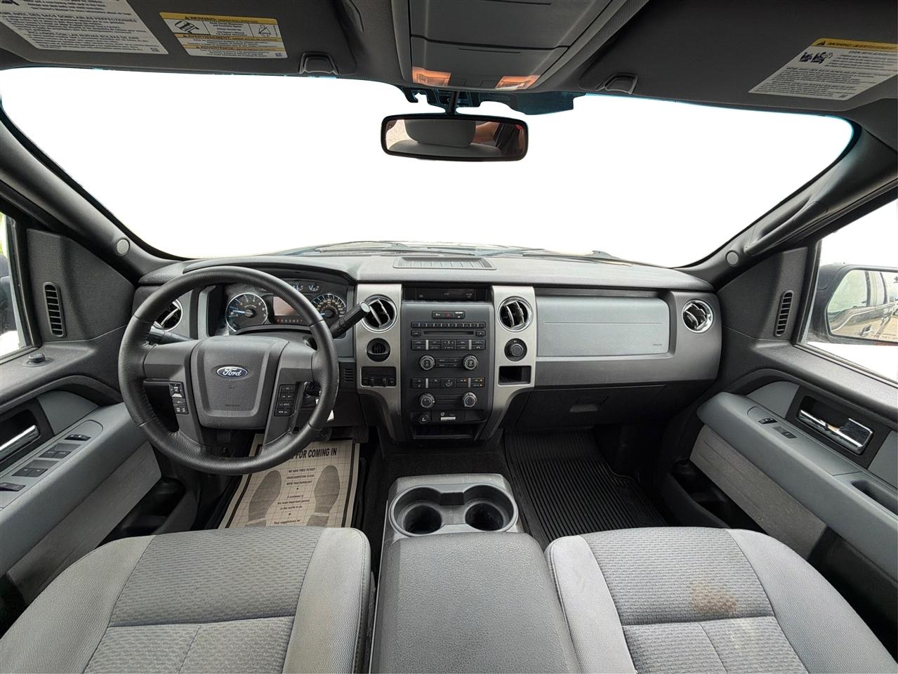 Ford F-150 2WD SuperCrew 145" XLT 2012
