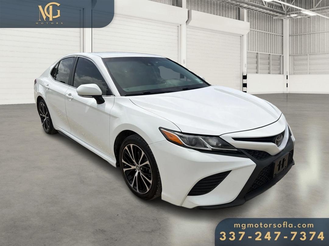Toyota Camry SE 2019