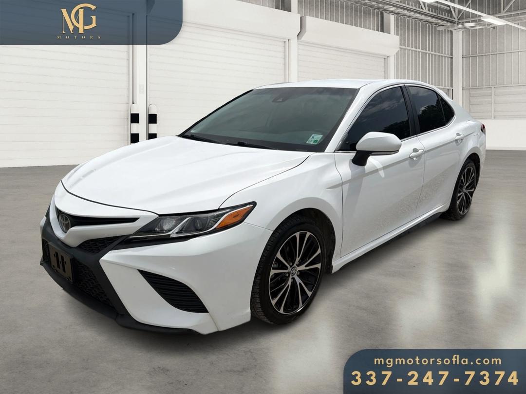 Toyota Camry SE 2019
