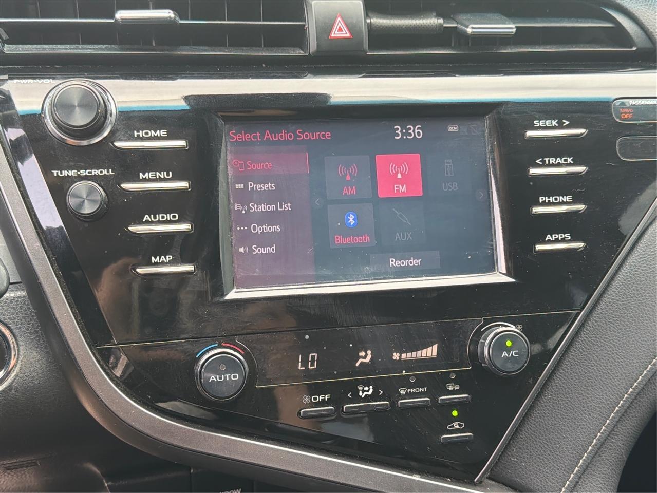 Toyota Camry SE 2019