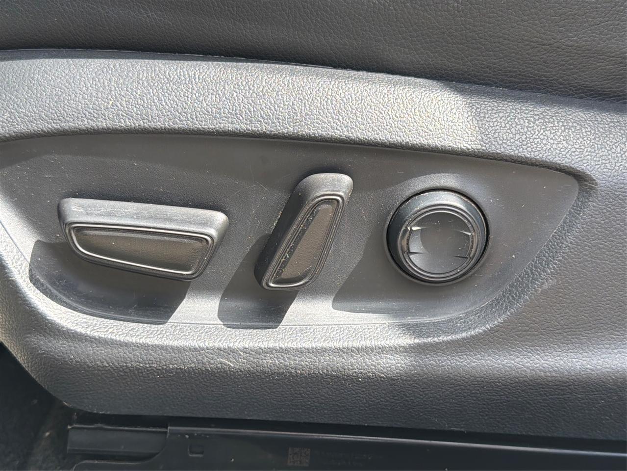 Toyota Camry SE 2019