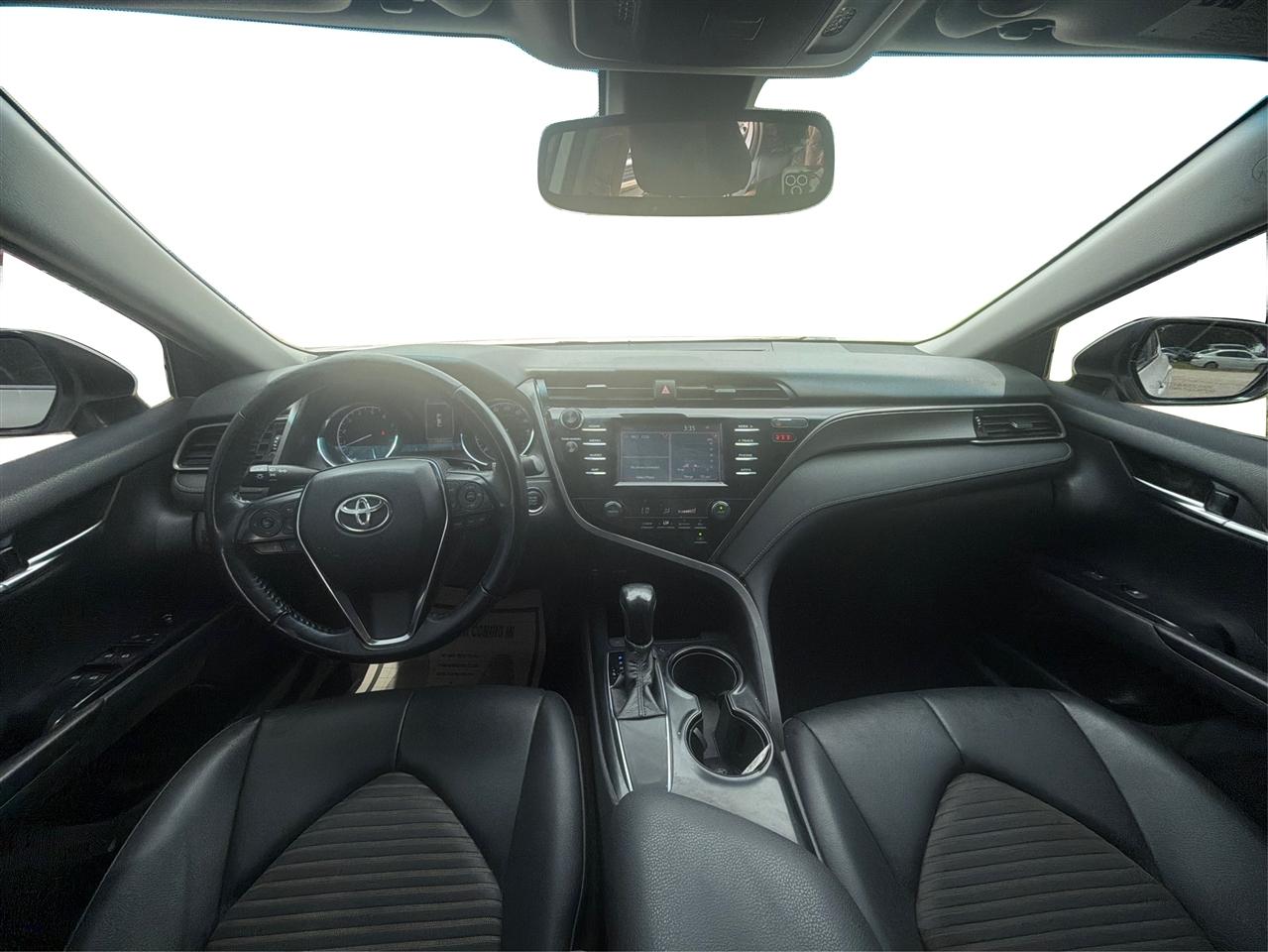 Toyota Camry SE 2019