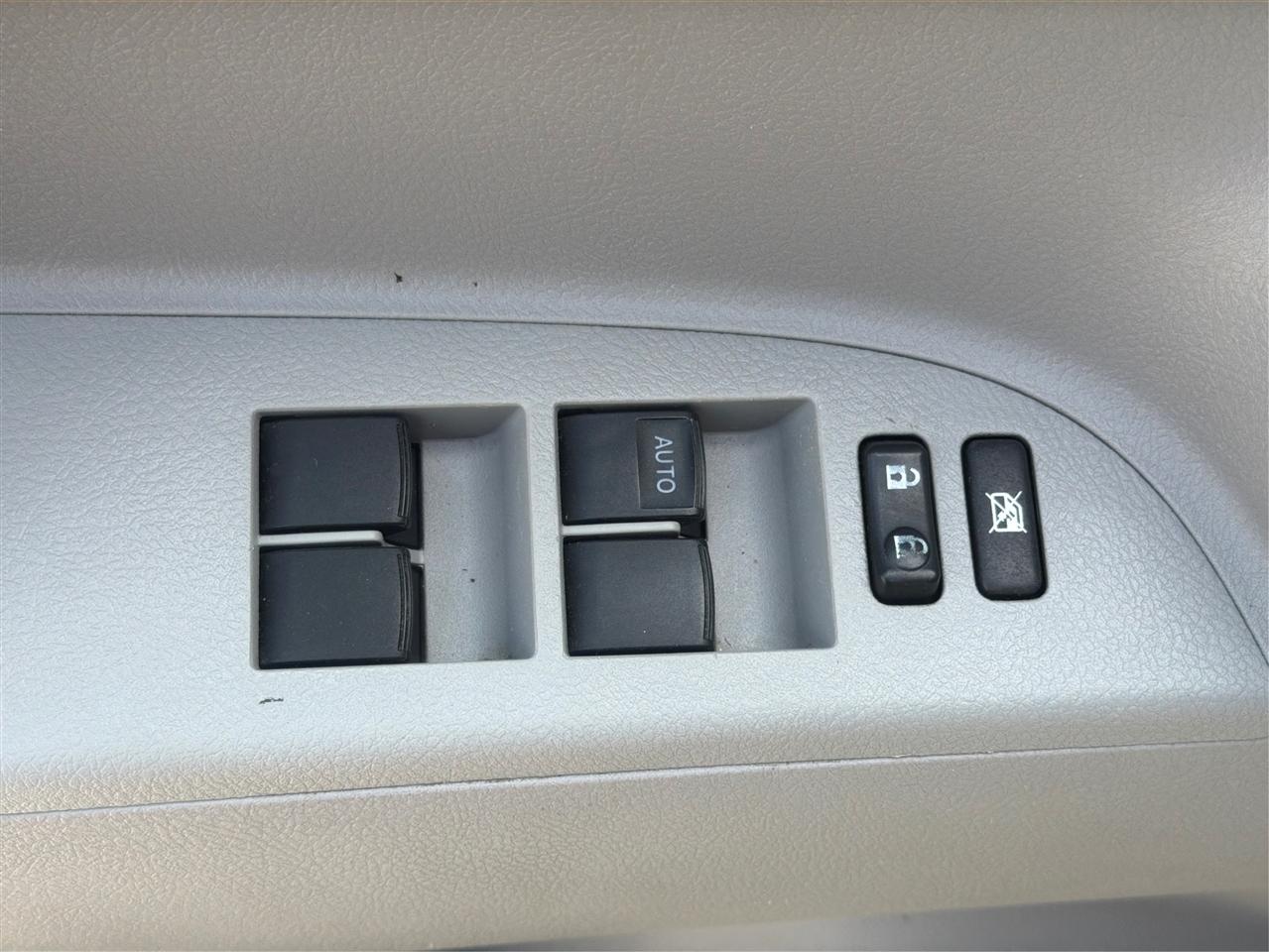Toyota Highlander  2012