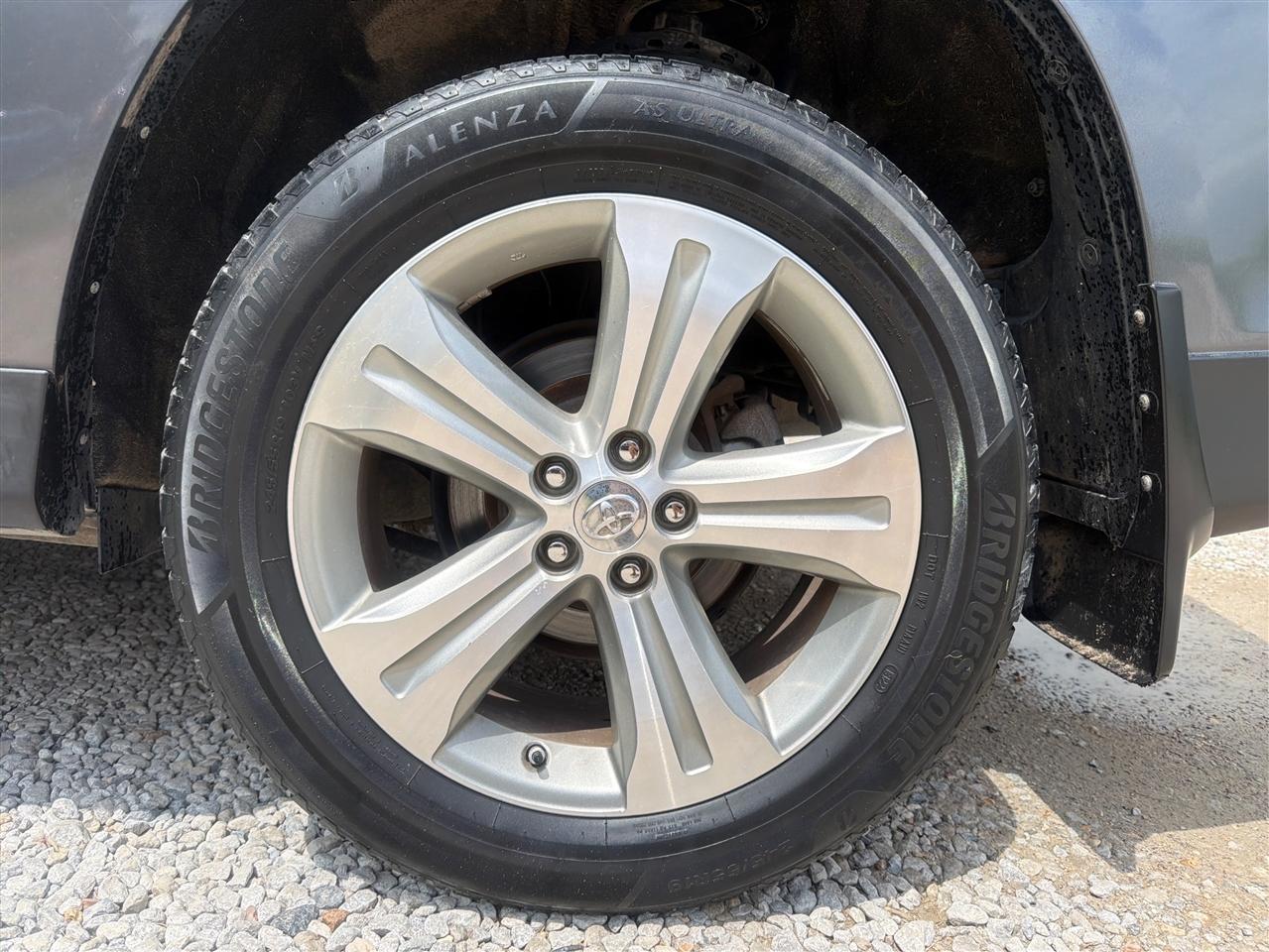 Toyota Highlander  2012