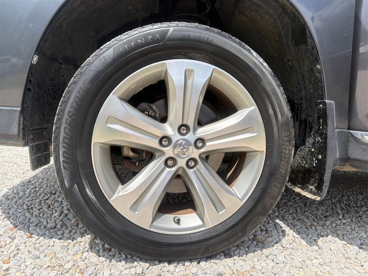 Toyota Highlander  2012