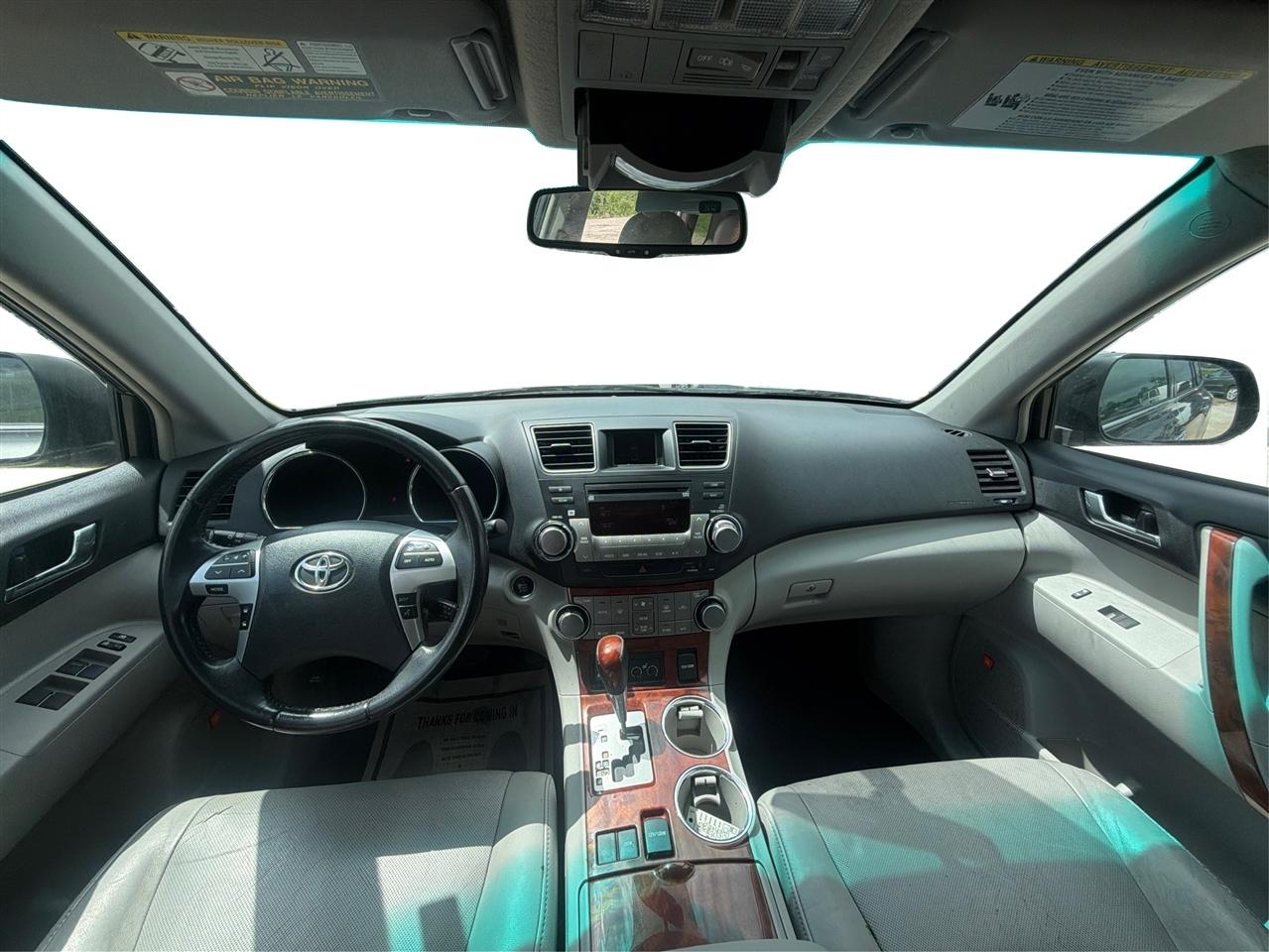 Toyota Highlander  2012